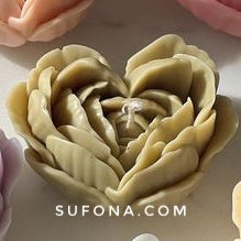 Petal Heart Candle β Luxurious Floral Design