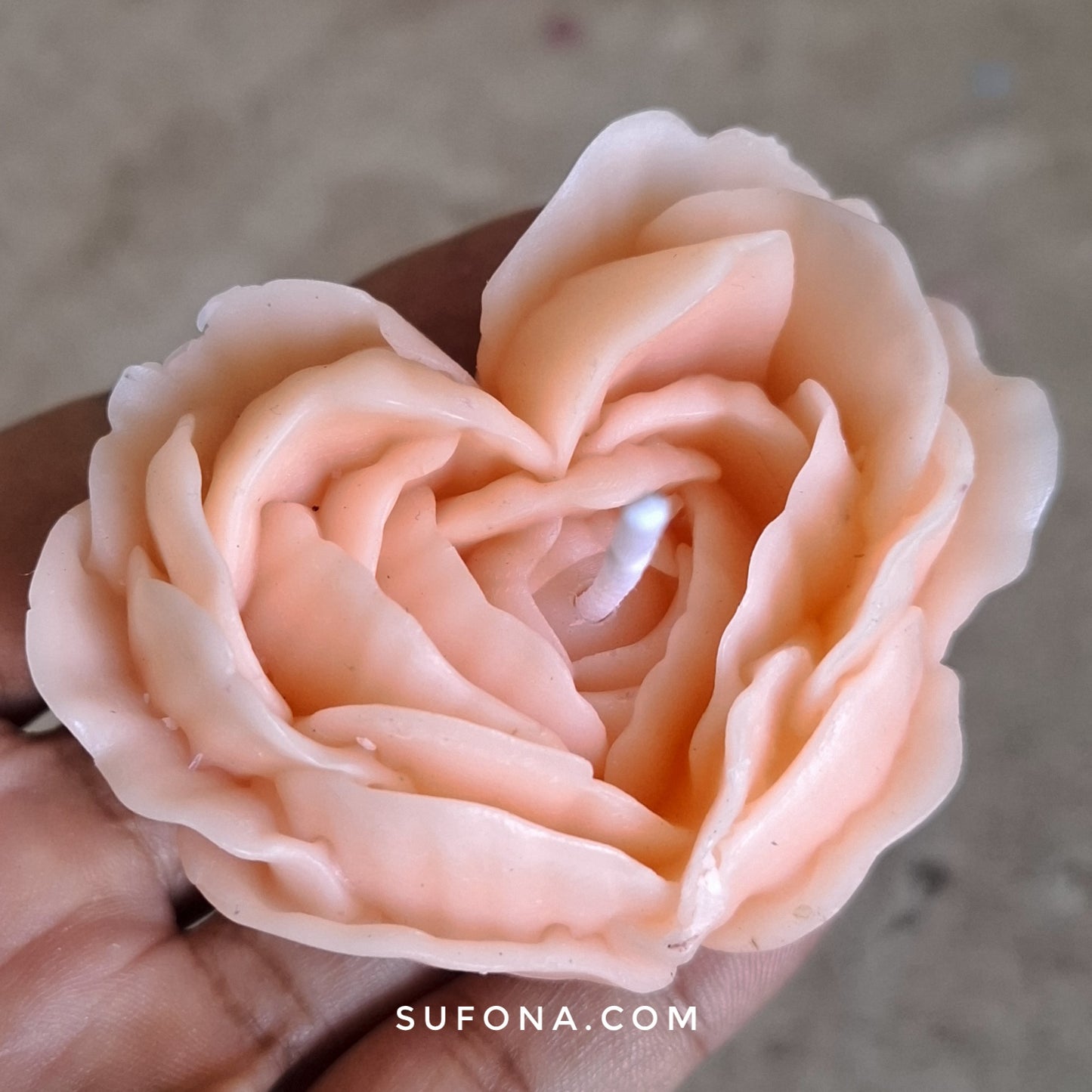 Petal Heart Candle – Luxurious Floral Design