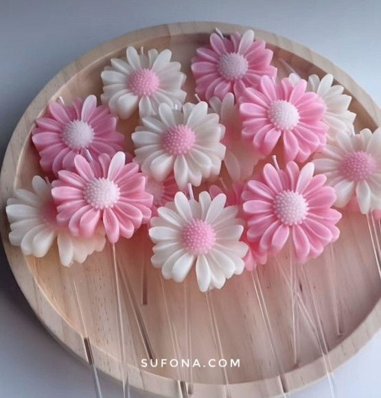 Daizy Candle – Handcrafted Floral Serenity by sufona_candles