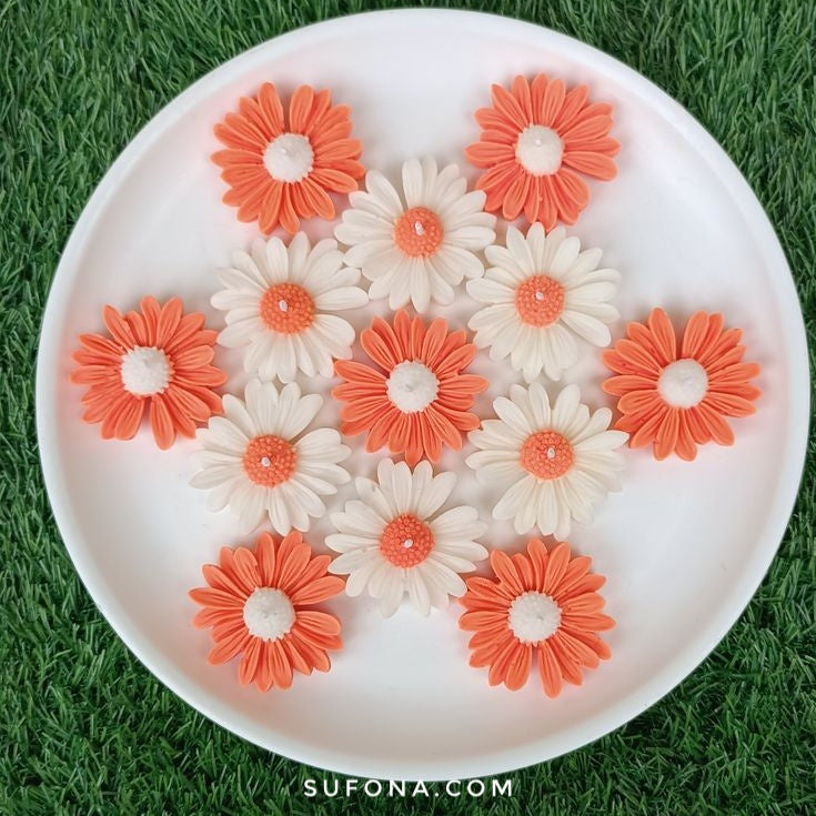 Daizy Candle – Handcrafted Floral Serenity by sufona_candles